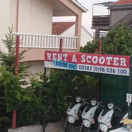 Half Of House To Rent - Family Zelenika * Trogir
